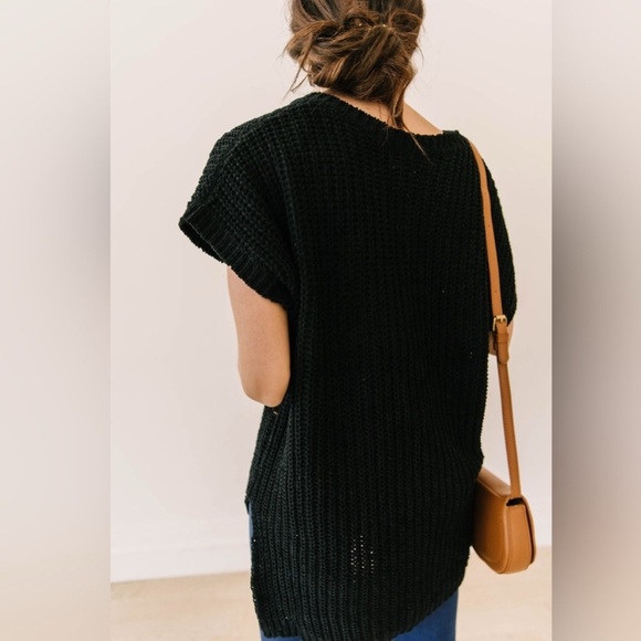 POL Knitted Black Top - Picture 2 of 6